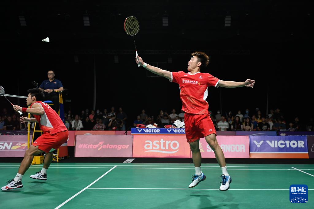 羽毛球男子团体赛选手实力对决