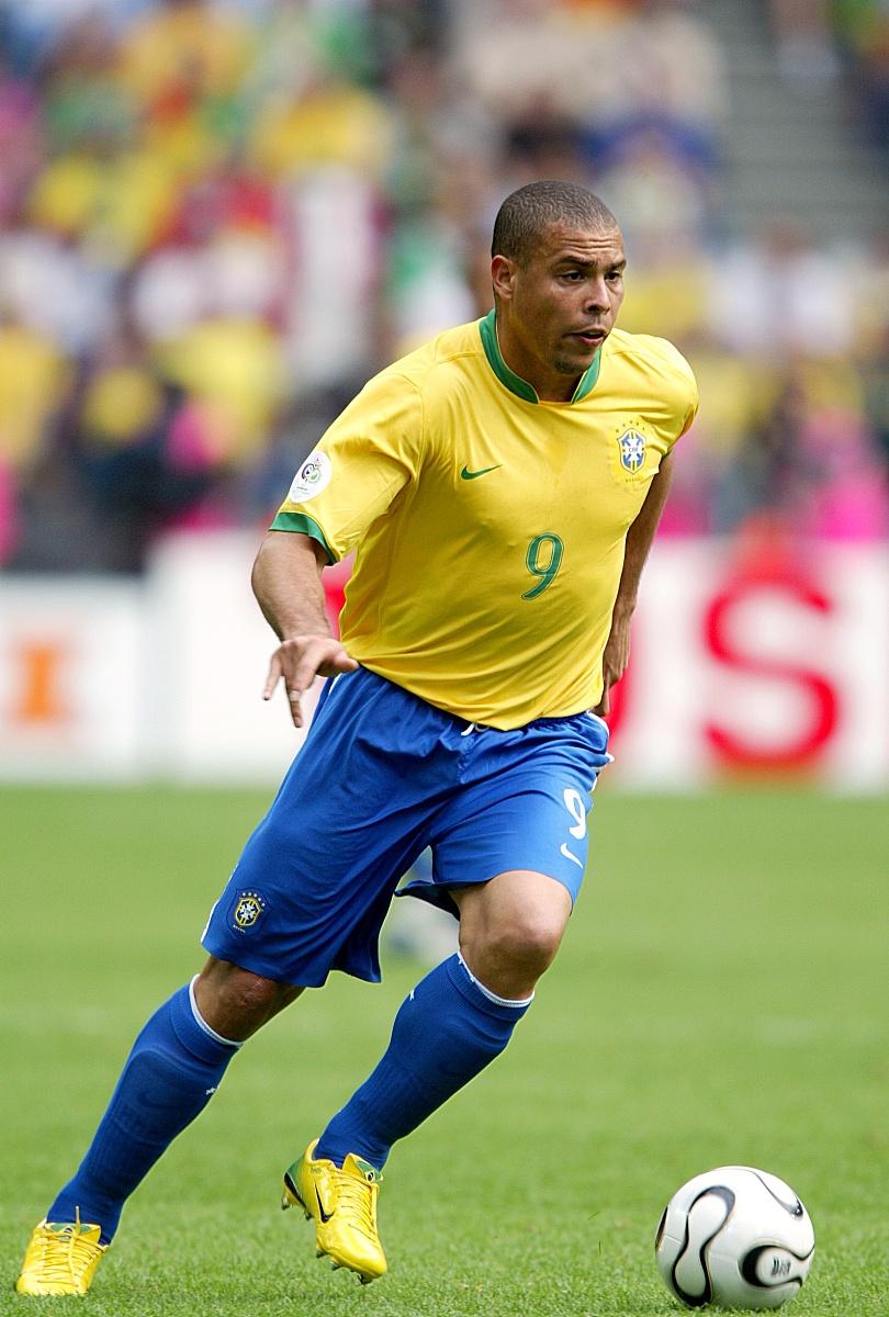 易胜博体育官方网站-巴西传奇球星重回职业赛场