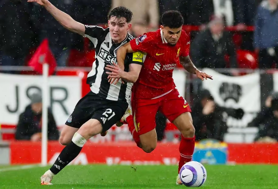 易胜博体育-利物浦客场2-0战胜伯恩茅斯，继续领先位置