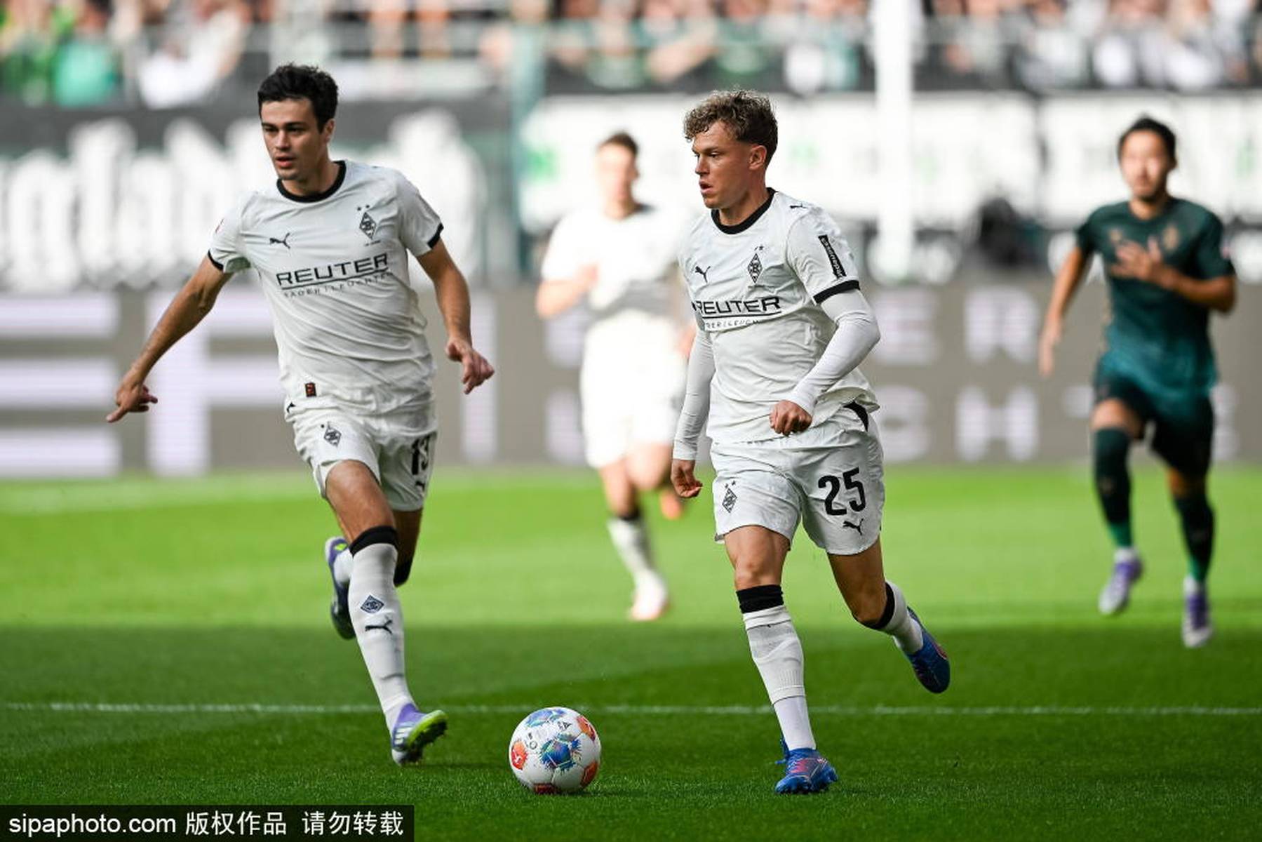 易胜博体育-不莱梅将在门兴格拉德巴赫展开争夺