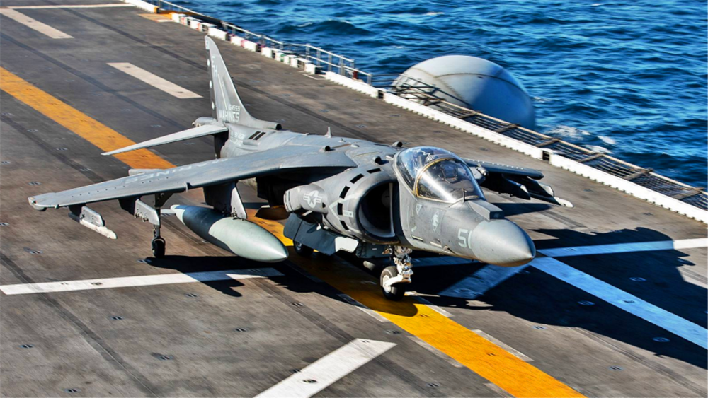 易胜博体育-乌迪内斯队长铲射得手，率队击败对手