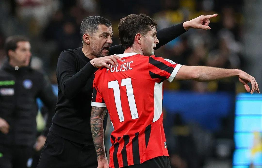 ysbSPORTS-AC米兰主场击败对手，稳定领先位置牢固榜首