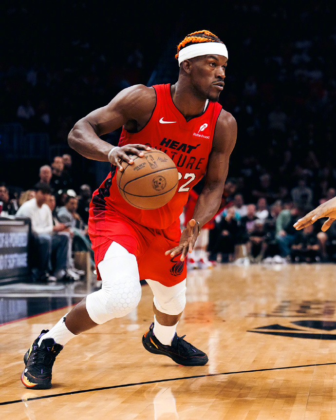 易胜博体育-猛龙迎战热火，亿万球迷期待这场精彩对决