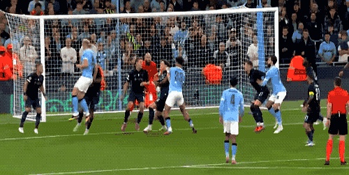 易胜博体育-比赛压力大增，欧冠比赛中豪强难掩焦虑